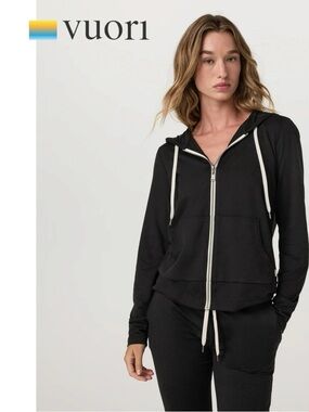 Vuori Halo Performance Hoodie 2.0 in Black Heather size Small